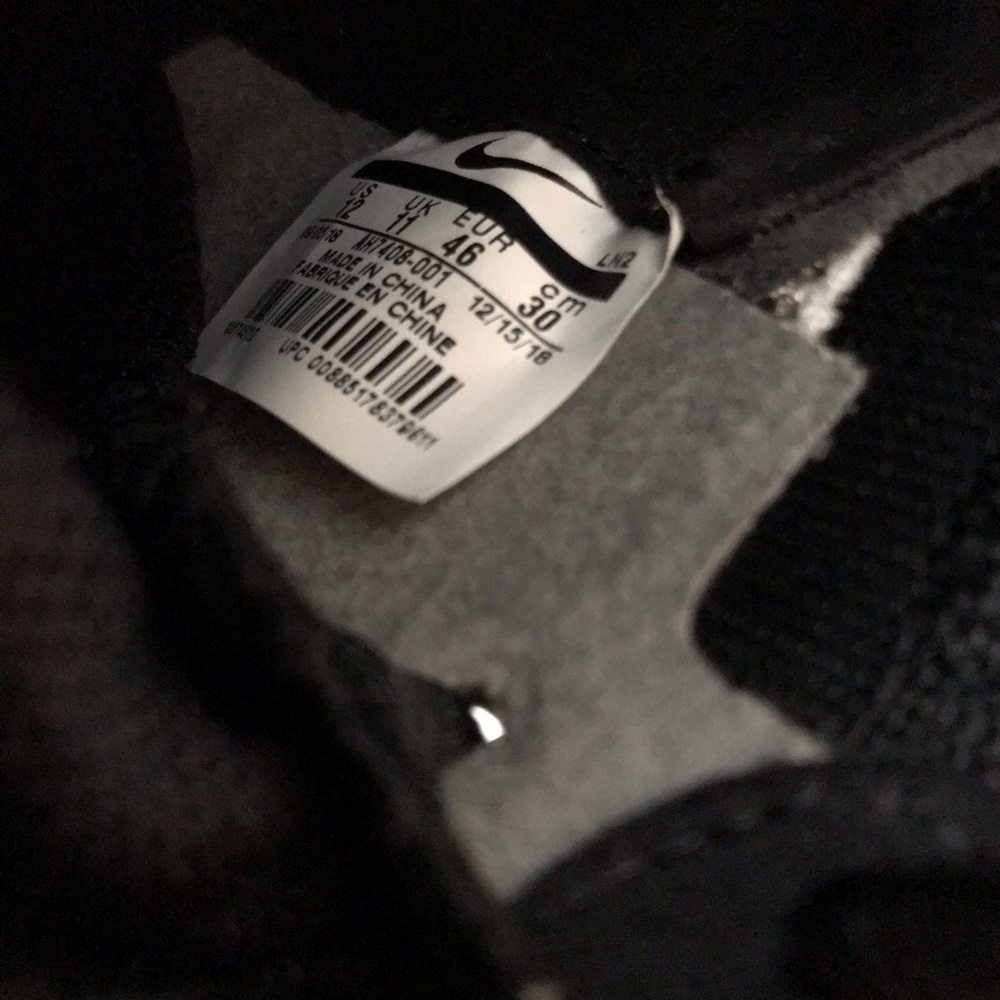 Nike Mens Vapor Untouchable 3 Elite black cleats - Picture 8 of 8